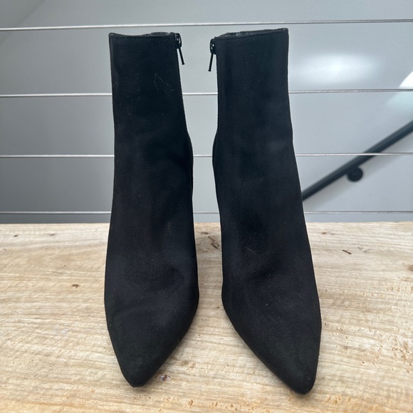 Forever 21 Black Pointed-Toe Stiletto Ankle Boots with Side Zipper fall chic 9 - Picture 3 of 8